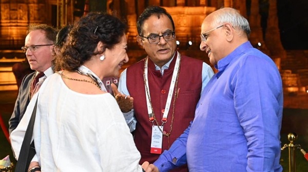 G20 delegates visit Modhera Sun Temple: ગુજરાતના મોઢેરા સૂર્યમંદિરની મુલાકાત પ્રસંગે મુખ્યમંત્રી ભુપેન્દ્ર પટેલ G ૨૦ ના પ્રતિનિધિઓ સાથે જોડાયા 2 cm at modhera