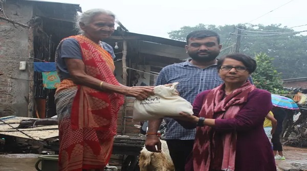 Distribution of Ration kits in Bharuch