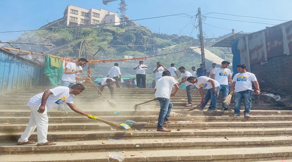 Cleanliness campaign at Pavagadh: પાવાગઢ ખાતે સ્વામી વિવેકાનંદ ગુજરાત રાજ્ય યુવા બોર્ડ દ્વારા સ્વચ્છતા અભિયાન હાથ ધરાયું…