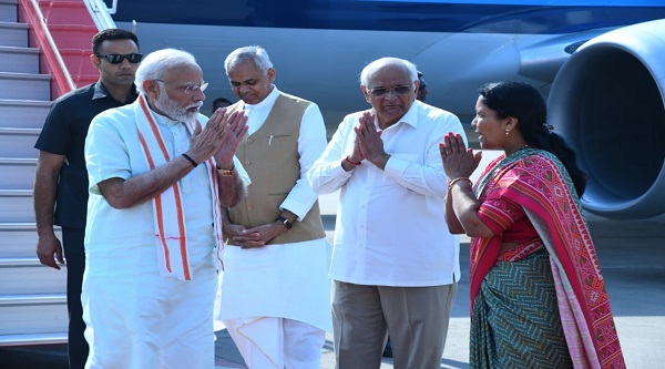 PM Modi in Ahmedabad: ગુજરાતના બે દિવસીય પ્રવાસે અમદાવાદ આવી પહોંચ્યા પીએમ મોદી... 2 PM Modi in Ahmedabad 1