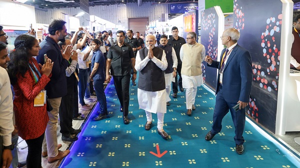 PM inaugrate India Mobile Congress