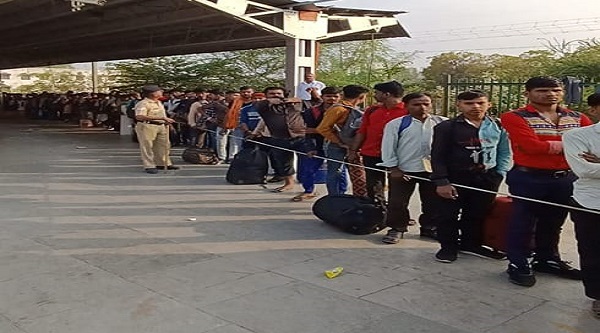 Railway Passengers Management: રાજકોટ રેલવે ડિવિઝને સ્ટેશનો પર ભીડ વ્યવસ્થાપન માટે લીધાં વિવિધ પગલાં