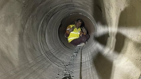 Uttarkashi Tunnel Rescue Latest Update: ઉત્તરકાશી ટનલમાં ફસાયેલા 12 મજૂરોને સુરક્ષિત બાહર કાઢવામાં આવ્યા