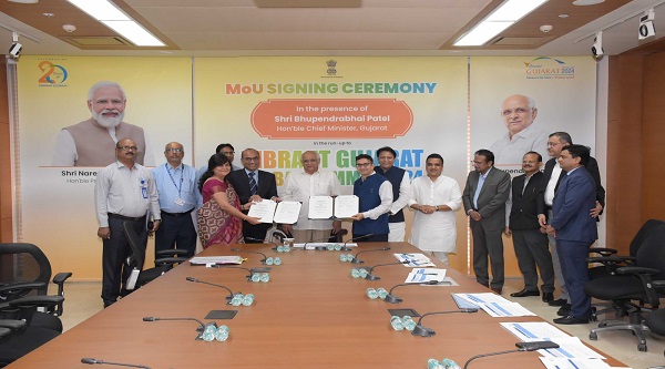 MoU Between Guj Govt Airport Authority of India