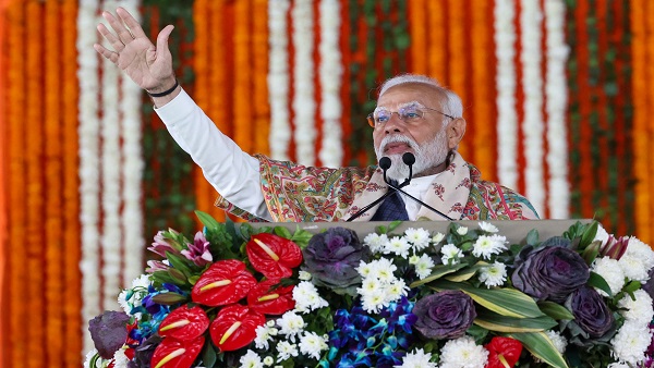 PM Modi in Jammu: પ્રધાનમંત્રીએ જમ્મુ-કાશ્મીરમાં કરોડોની કિંમતની વિવિધ વિકાસ પરિયોજનાઓનું ઉદ્ઘાટન કર્યું