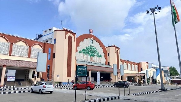 Vadodara Railway Station: પાકિસ્તાનના ISI એજન્ટે વડોદરા રેલવે સ્ટેશનને બોમ્બથી ઉડાવી દેવાની આપી ધમકી