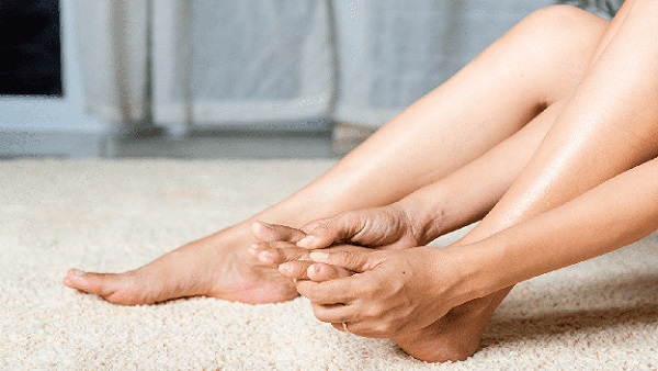 Numbness in Legs: જો તમને પણ વારંવાર હાથે-પગે ખાલી ચઢી જતી હોય તો ટ્રાય કરો આ ઉપાય