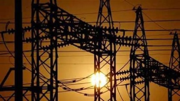 Electricity Fuel Surcharge: લોકસભા ચૂંટણી પહેલા ગુજરાત સરકારનો મોટો નિર્ણય, ફ્યુઅલ સરચાર્જમાં ઘટાડો કર્યો- વાંચો વિગત