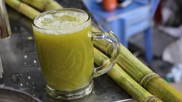Sugarcane Juice: ગરમીમાં શેરડીનો રસ છે સ્વાસ્થ્ય માટે લાભદાયી, પરંતુ જાણો તેને રસ પીવાની યોગ્ય રીત