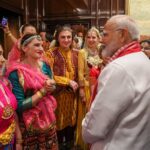 PM modi meet indian in Russia