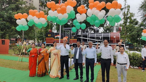 Vadodara division independence day: વડોદરા ડિવિઝનમાં 78માં સ્વતંત્રતા દિવસની ઉત્સાહભેર ઉજવણી કરવામાં આવી