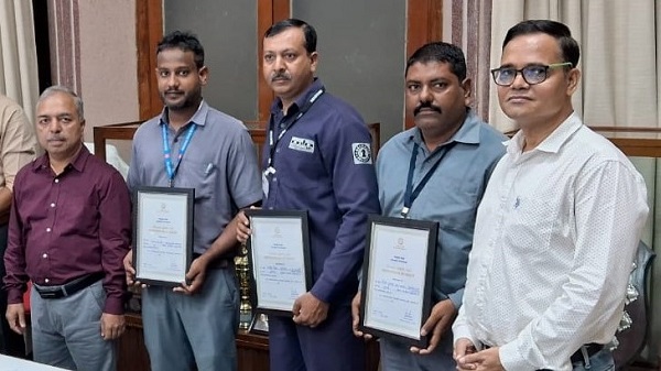 5 employees of Rajkot division honored