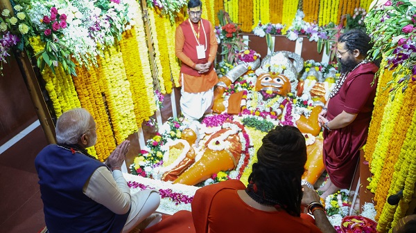 PM Modi on Mahkumbh: મહાકુંભ એ આપણી આસ્થા, આધ્યાત્મિકતા અને સંસ્કૃતિનો દિવ્ય તહેવાર છેઃ પીએમ મોદી 3 hanuman prayagraj