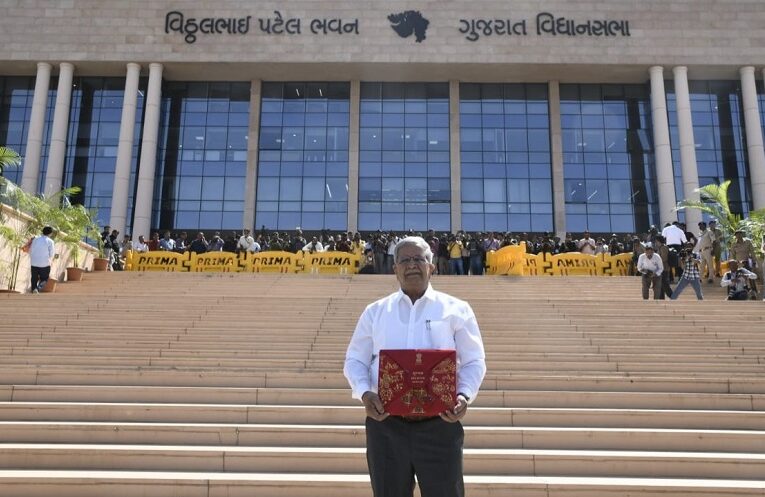 Gujarat Budget 25-26: ગુજરાતના નાણાં મંત્રી આજે વિધાનસભા ગૃહ ખાતે રાજ્યનું અંદાજપત્ર રજૂ કરશે 2 Gujarat Budget 25-26: ગુજરાતના નાણાં મંત્રી આજે વિધાનસભા ગૃહ ખાતે   રાજ્યનું અંદાજપત્ર રજૂ કરશે