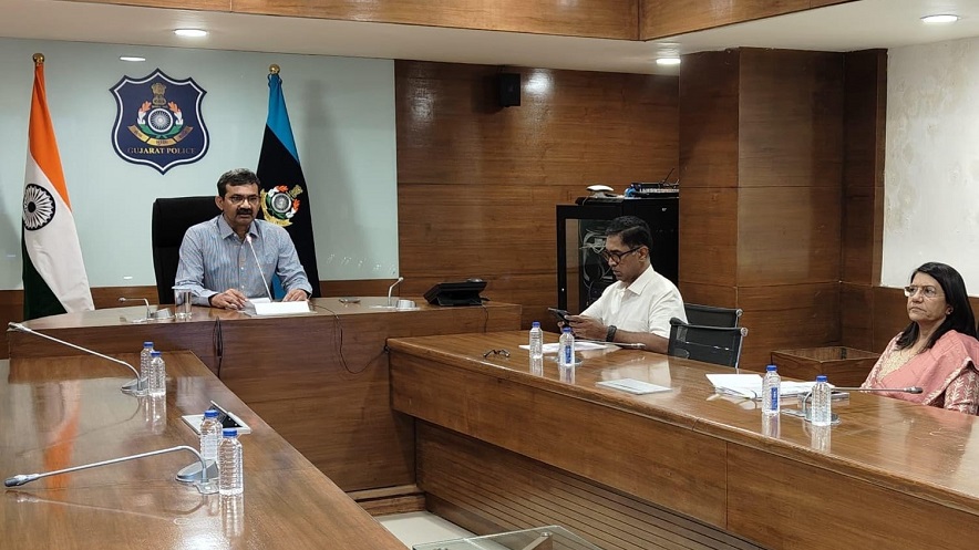 List of anti-social elements: 100 કલાકમાં ગુંડા તત્વોની યાદી તૈયાર કરવા રાજ્યના પોલીસ વડાનો આદેશ 1 Vikas sahay