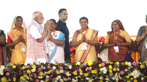 Lakhpati Didi Sammelan: વડાપ્રધાન મોદીની ઉપસ્થિતિમાં વિશ્વ મહિલા દિવસની શાનદાર ઉજવણી 4 Lakhpati Didi Sammelan