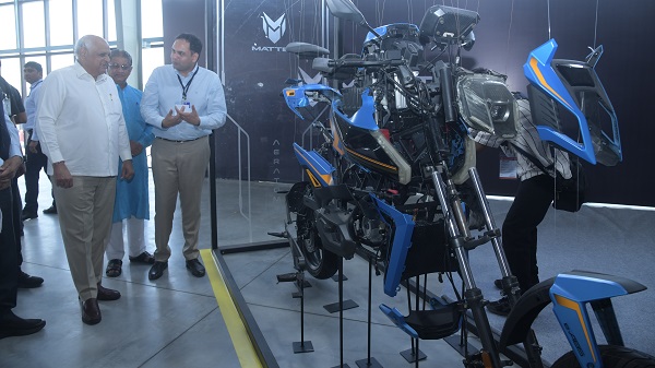 Country's first geared E-bike: દેશના સૌ પ્રથમ ગિયર્ડ ઇલેક્ટ્રિક મોટર બાઈક પ્લાન્ટનો શુભારંભ 4 Country's first geared E-bike