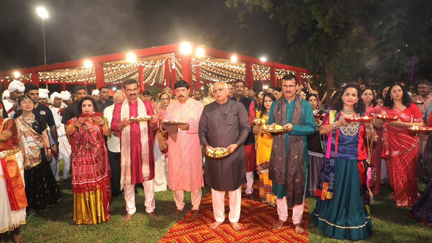 CM aarti in police mess