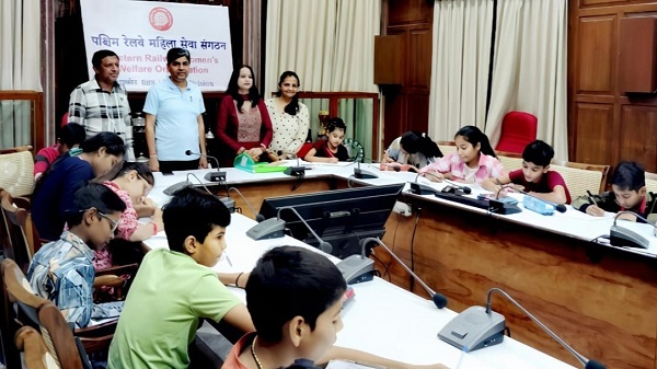Essay writing competition: રેલ કર્મચારીઓના બાળકો માટે નિબંધ લેખન સ્પર્ધાનું આયોજન 1 Essay writing competition