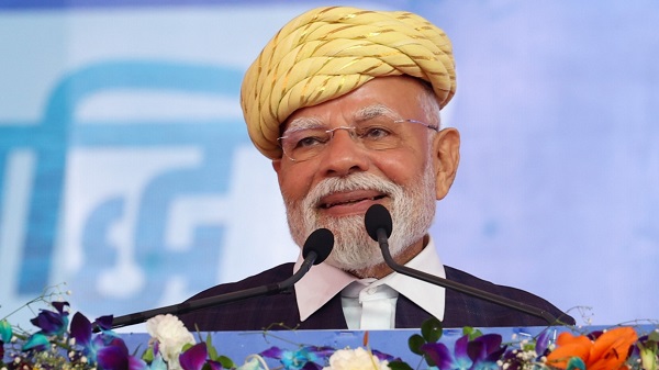 Chip to Ship: વિકાસ કામોનાં ખાતમૂહુર્ત, લોકાર્પણ અને વિવિધ પ્રોજેક્સનું રાષ્ટ્રાર્પણ કરતાં વડાપ્રધાન 3 Chip to Ship: pm modi bhavnagar