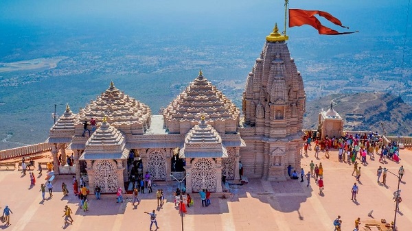 Extra ST buses for Pavagadh: પાવાગઢ અને માતાના મઢ ખાતે આસો નવરાત્રી મેળા માટે ૧૨૦ એક્સ્ટ્રા એસ.ટી. બસોનું સંચાલન