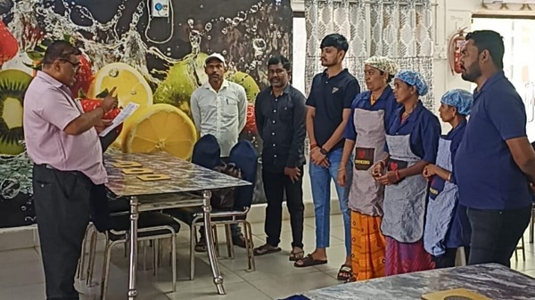Cleanliness Pakhwada–2025: “સ્વચ્છતા પખવાડિયું – 2025” અંતર્ગત રાજકોટ મંડળમાં વ્યાપક નિરીક્ષણ અભિયાન 3 Cleanliness Pakhwada–2025
