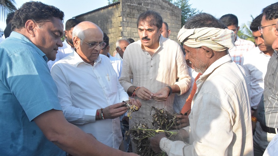 cm with farmer 2