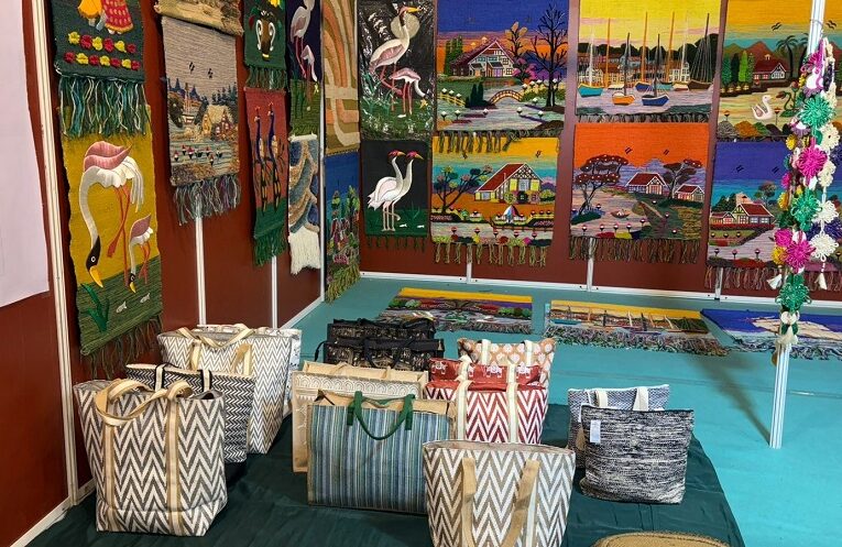 Amdavad Shopping Festival: અમદાવાદ શોપિંગ ફેસ્ટિવલ સ્વદેશી હસ્તકળાનું વૈશ્વિક મંચ