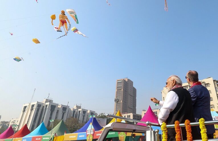 pm kite flying
