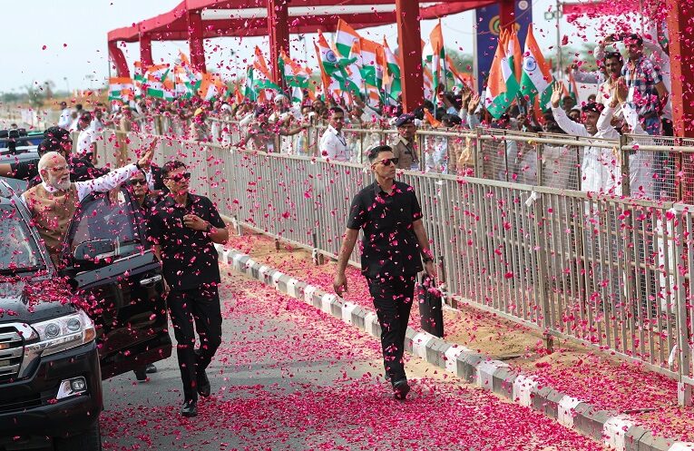 PM modi road show