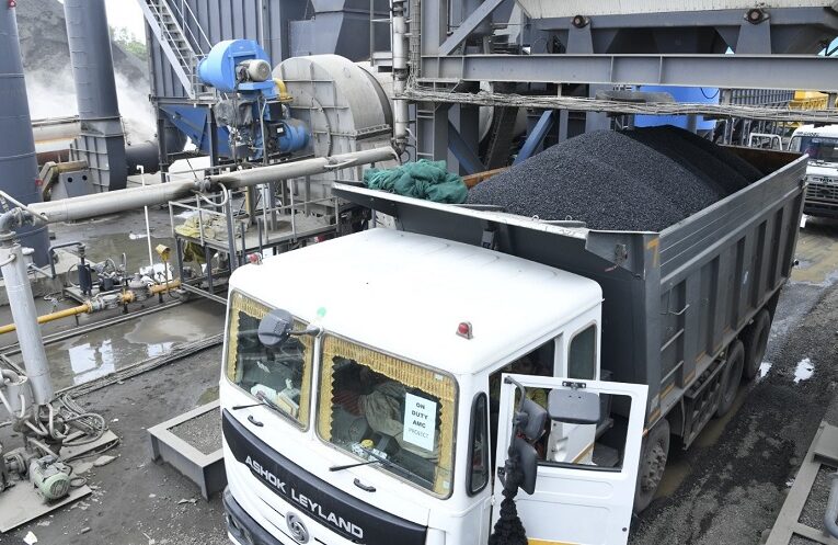 AMC Hotmix Plant: ચોમાસા પૂર્વે AMCનું હોટમિક્સ પ્લાન સંપૂર્ણ સજ્જ