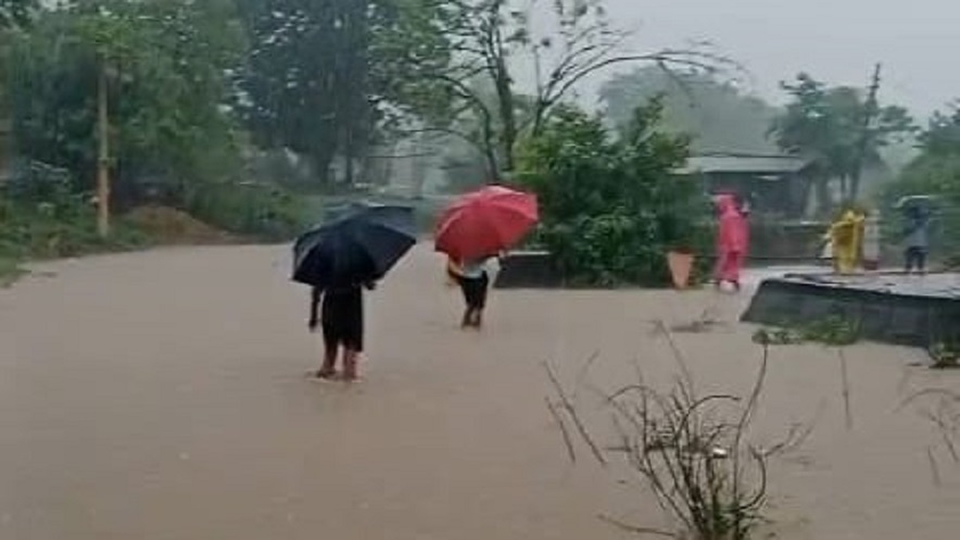 Mahuva Road Closure: મહુવામાં ભારે વરસાદથી બે માર્ગો બંધ 3 rain alert