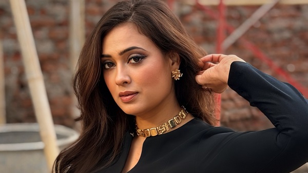 shweta tiwati main